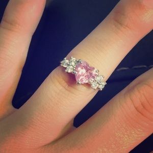Pink heart ring never worn (still in box)